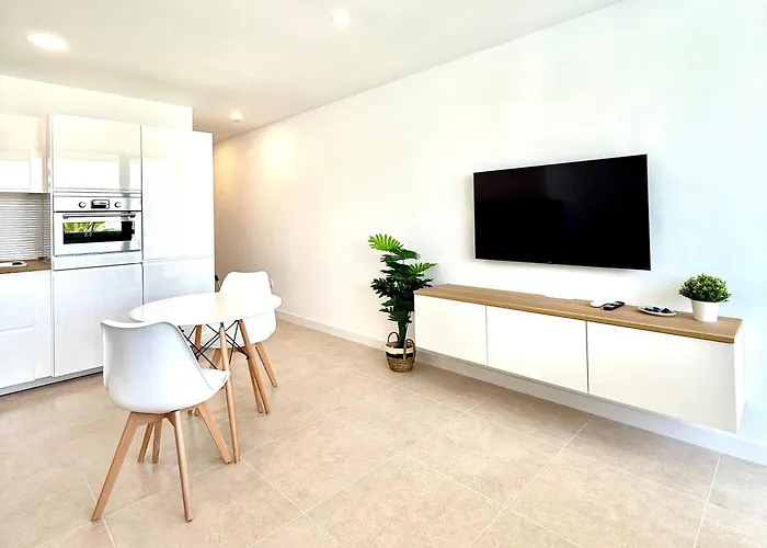 Casa Pablo * Арона